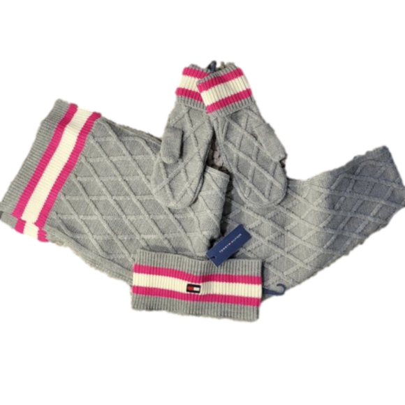 NWT- 3 PIECE SET OF TOMMY HILFIGER WOMENS WINTER KNITS-3 for 1 BUNDLE-NWT - Picture 2 of 15